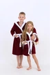 Махровый детский халат IDEAL TEXTILE с капюшоном, 380 г/м2 бордовый+белый на 7 лет (116 – 122 см) - изображение 2