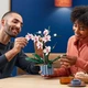 Конструктор LEGO Botanicals Орхідея 608 деталей (10311) - зображення 4