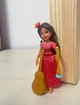 Лялька Принцеса Олена з Авалора з гітарою Disney Princess Міні Elena Of Avalor 10см Hasbro C0380 - зображення 1