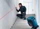 Лазерный нивелир Bosch Professional GLL 2-10 с чехлом и штативом BT 150 (0601063L00+0601096B00) - изображение 5