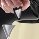 Електрочайник Russell Hobbs 20415-70 Colours Plus Classic Cream - зображення 3