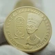 Позолочена сувенірна монета «Нефертіті» — символ краси, величі та загадкової сили Стародавнього Єгипту - зображення 1