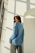 Жіночий трикотажний светр блакитний oversize XS-L 770304188 - зображення 6