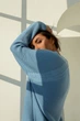 Жіночий трикотажний светр блакитний oversize XS-L 770304188 - зображення 7