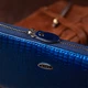 Кошелек женский на одну молнию из экокожи лаковый KIVI 19028 Синий - изображение 10