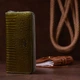 Кошелек женский на одну молнию из экокожи лаковый хамелеон KIVI 19027 Зеленый - изображение 10