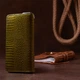 Кошелек женский на одну молнию из экокожи лаковый хамелеон KIVI 19027 Зеленый - изображение 11