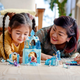 Zestaw klocków LEGO Disney Princess Lodowa kraina czarów Anny i Elsy 154 elementy (43194) - obraz 3