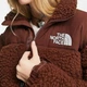 Куртка The North Face Sherpa Nuptse з високим ворсом M коричнева - зображення 4