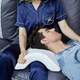 Ортопедична подушка тунель MEMORY PILLOW з нішою для руки та підтримкою шиї (біла) - зображення 6