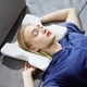 Ортопедическая подушка туннель для шеи с эффектом памяти Pressure Free Memory Pillow подушка изогнутая тоннель Белая - изображение 6