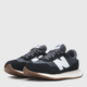 Buty sportowe damskie na platformie do kostki New Balance 237 GS237PF 35.5 23.1 cm Czarne (5904862457543) - obraz 2