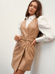 Sukienka Gepur ze sztucznej skóry 41293 S Beige (5000030878094) - obraz 1