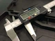 Штангенциркуль цифровой с экраном в чехле 150мм Digital Caliper ART-1343 Серый - изображение 6
