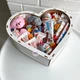 Подарунковий бокс Love is з ведмедиками та солодощами дівчині на день народження - изображение 3