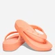 Klapki japonki damskie Crocs CR207714-PAPA 38-39 (W8) 24.6 cm Pomarańczowe (191448991705) - obraz 2