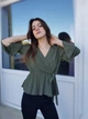 Топ с длинными рукавами на запах Boohoo Хаки (10364 L/46) - изображение 4
