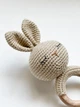 Детская игрушка-погремушка Kiddie Widdie зайчик холодный беж hand made - изображение 3