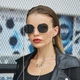 Сонцезахисні окуляри No Brand восьмигранні з ланцюжком Retro чорні із золотом - зображення 1