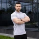 Мужская трикотажная футболка с коротким рукавом прямого кроя ПОЛО Loft светло-серая L 1-LOFTS-L - изображение 7