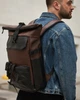 Стильный и практичный рюкзак роллтоп для ноутбука Rolltop для путешествий коричневого цвета из экокожи - изображение 7