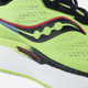 Чоловічі кросівки для бігу Saucony Triumph 19 S20678-25 41 (8US) 26 см Світло-зелені (195017541001) - зображення 4