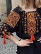 Класична чорна вишиванка жіноча з коротким рукавом "Кейсі" на легкому шифоні 12163-58 (3XL) - зображення 2