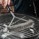 Щетка для очистки решетки гриля BBQ T-образная с ручкой трехсторонняя сталь - изображение 2