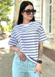 Подовжена жіноча футболка Fashion в полоску 50/52 джинс - зображення 2
