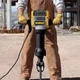 Отбойный молоток DeWALT 2100 Bт, 62 Дж, 960 уд/мин, 31 кг, тележка + зубило (D25981K) - изображение 7