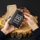 Фляга "Please do not disturb", английский, Деревянная подарочная коробка с гравировкой - изображение 3