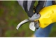 Ножницы садовые Stanley FATMAX аккумуляторный секатор (SFMCPP32M1) - изображение 4