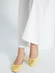 Женские балетки Guess 192920490 37.5 24 см Желтые (1159788009) - изображение 4