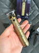 Профессиональный аккумуляторный триммер для бороды и усов Kemei KM-700B со сменными насадками 1-3 мм - изображение 4