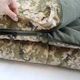 Спальний мішок зимовий з підкладкою із флісу широкий 85*205 з капюшоном, в комплекті з компресійним мішком Піксель - зображення 12