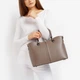 Сумка женская кожаная тоут большая Regina Notte Tote 1651 Темный таупе - изображение 2