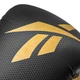 Набор боксерских перчаток и бинтов Reebok Boxing Gloves + Wraps Set (RSCB-11117GBS) Black/Gold 12 унций - изображение 7