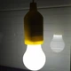 Светодиодная подвесная LED лампа на батарейках на шнуре портативная лампочка на шнурке ночник светильник от батареек выключатель бра, Желтый - изображение 4