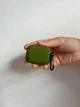 Чехол на кейс для Apple AirPods Pro силиконовый с карабином - хаки - изображение 3