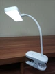 Аккумуляторная LED лампа на прищепке (Li-ion 4000mAh, 16 LED), белая с подставкой под смартфон, USB, школьная - изображение 4