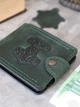 Зажим для денег Turtle Comfort Молот Тора с отделением для монет кожа crazy hours 9.8х8.3 см Зеленый - изображение 6