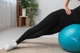 М'яч для фітнесу (фітбол) PowerPlay 4001 Ø65 cm Gymball М'ятний + помпа - изображение 4