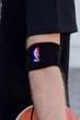 Напульсник на руку NBA оne size чорний - зображення 2