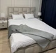 Велюровое стеганое двустороннее покрывало Декор Grey 200х220 Двуспальный Серый - изображение 6