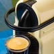 Капсульная кофеварка Nespresso Inissia EN80.CW Vanilla кремовая - изображение 3