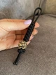 Темляк брелок из паракорда с Тигром из латуни ручного литья плетение с оплеткой - изображение 4