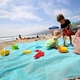 Пляжный коврик-покрывало Beach Mat 200x150 см с защитой от песка Синяя - изображение 5