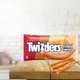 Желейки Twizzlers Twists Orange Cream Pop 311г - зображення 7