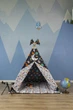 Великий Дитячий Вігвам "Космос" 150х150х200см темно-синій WIGWAMHOME - зображення 2