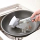 Щетка с дозатором для мытья посуды Automatic Decontamination Wok Brush многофункциональная с насадками - изображение 5
